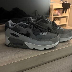 Nike Air Max 90 Black and Gray Sneakers